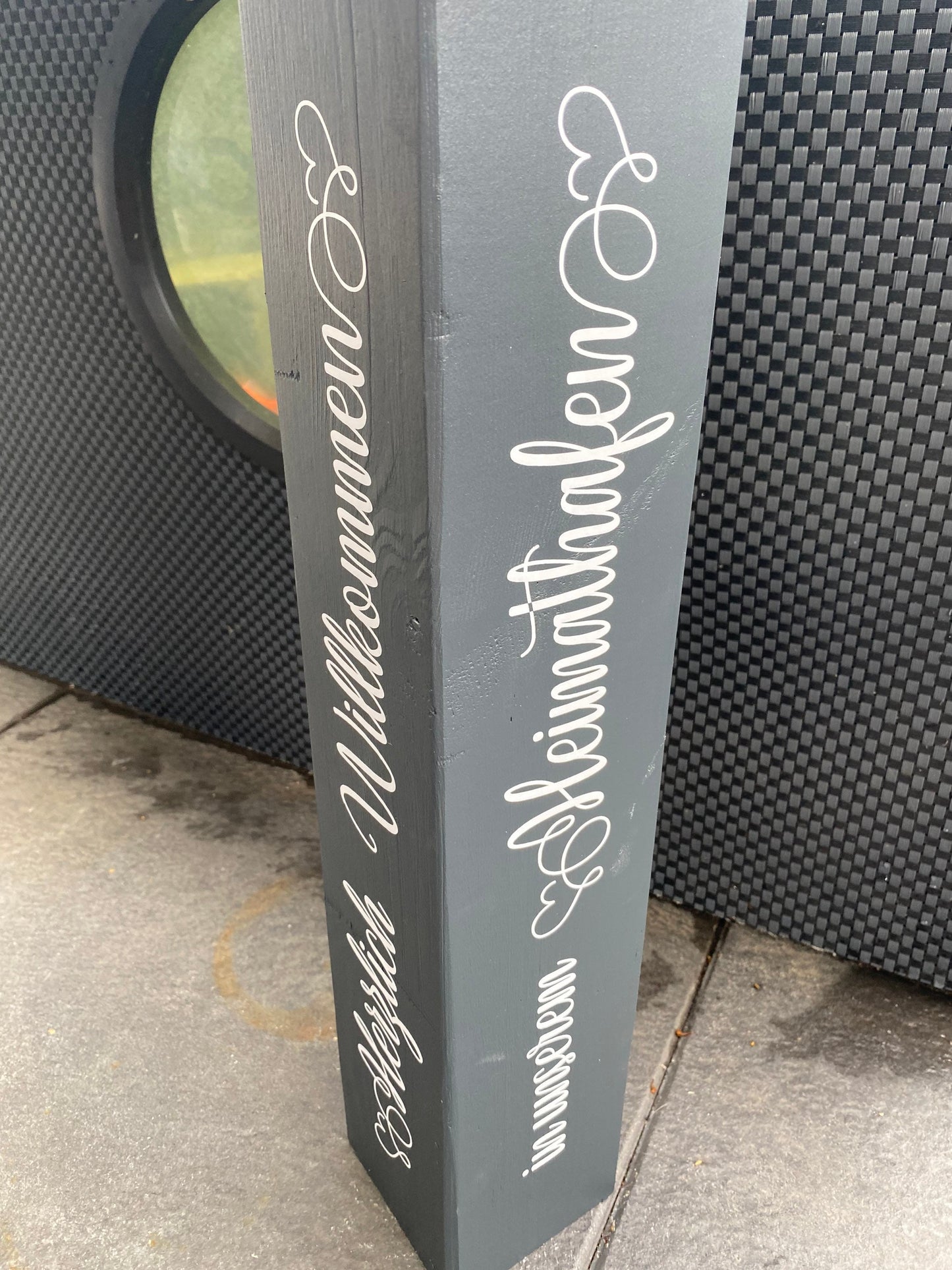 Dekorative Holzsäule Poller 70cm | Willkommen in unserem Heimathafen | Maritime Gartendeko | Handgemachte Nautische Deko | Küsten Eingang