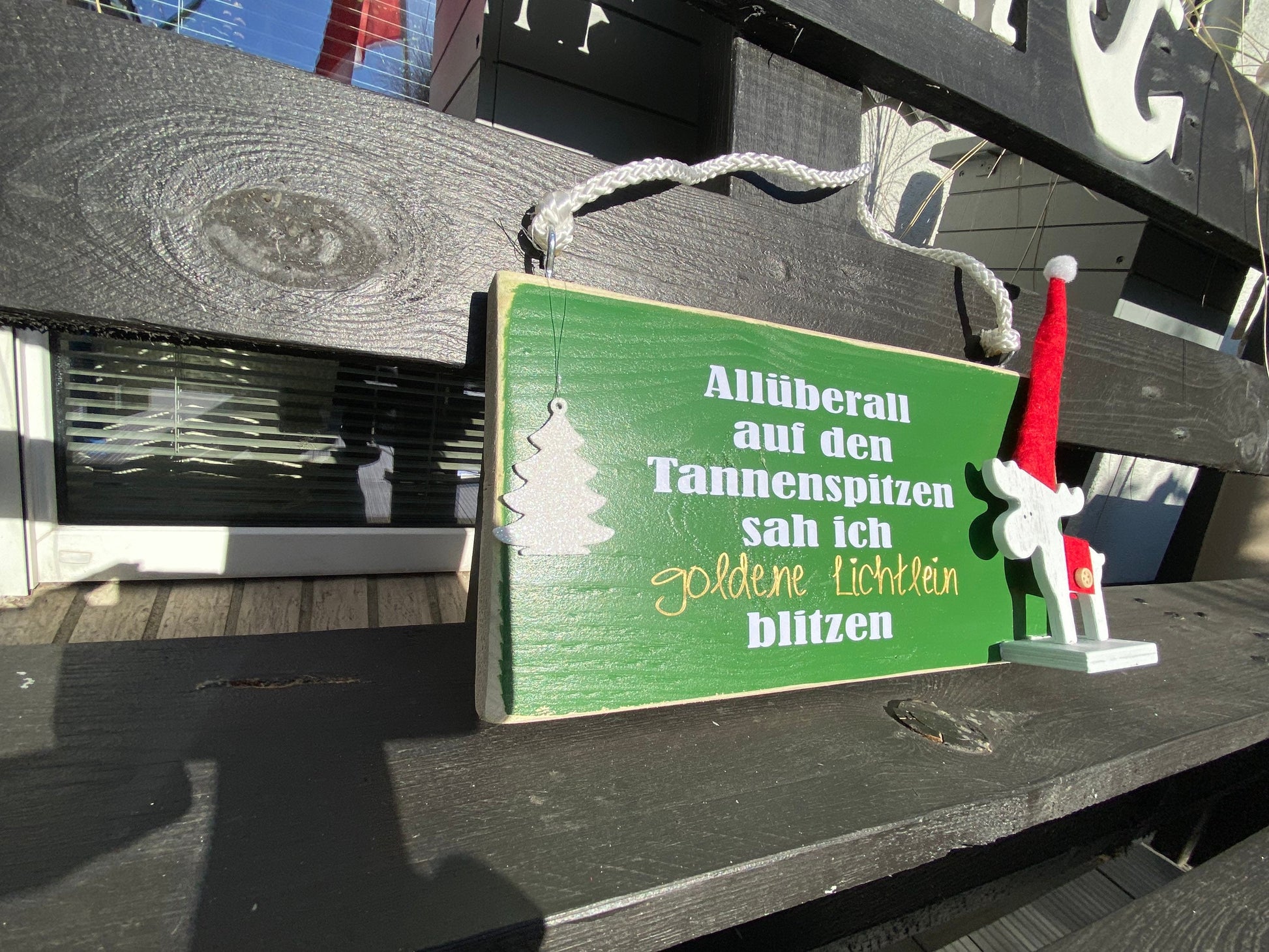 Weihnachtsdeko Holzschild – Wandschild ‚Frohe Weihnachten‘ | Rustikal und Handgemacht, Holz Geschenk & Wanddeko