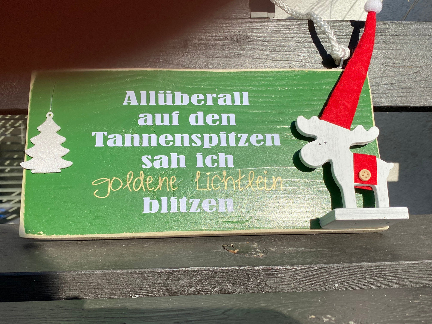 Weihnachtsdeko Holzschild – Wandschild ‚Frohe Weihnachten‘ | Rustikal und Handgemacht, Holz Geschenk & Wanddeko