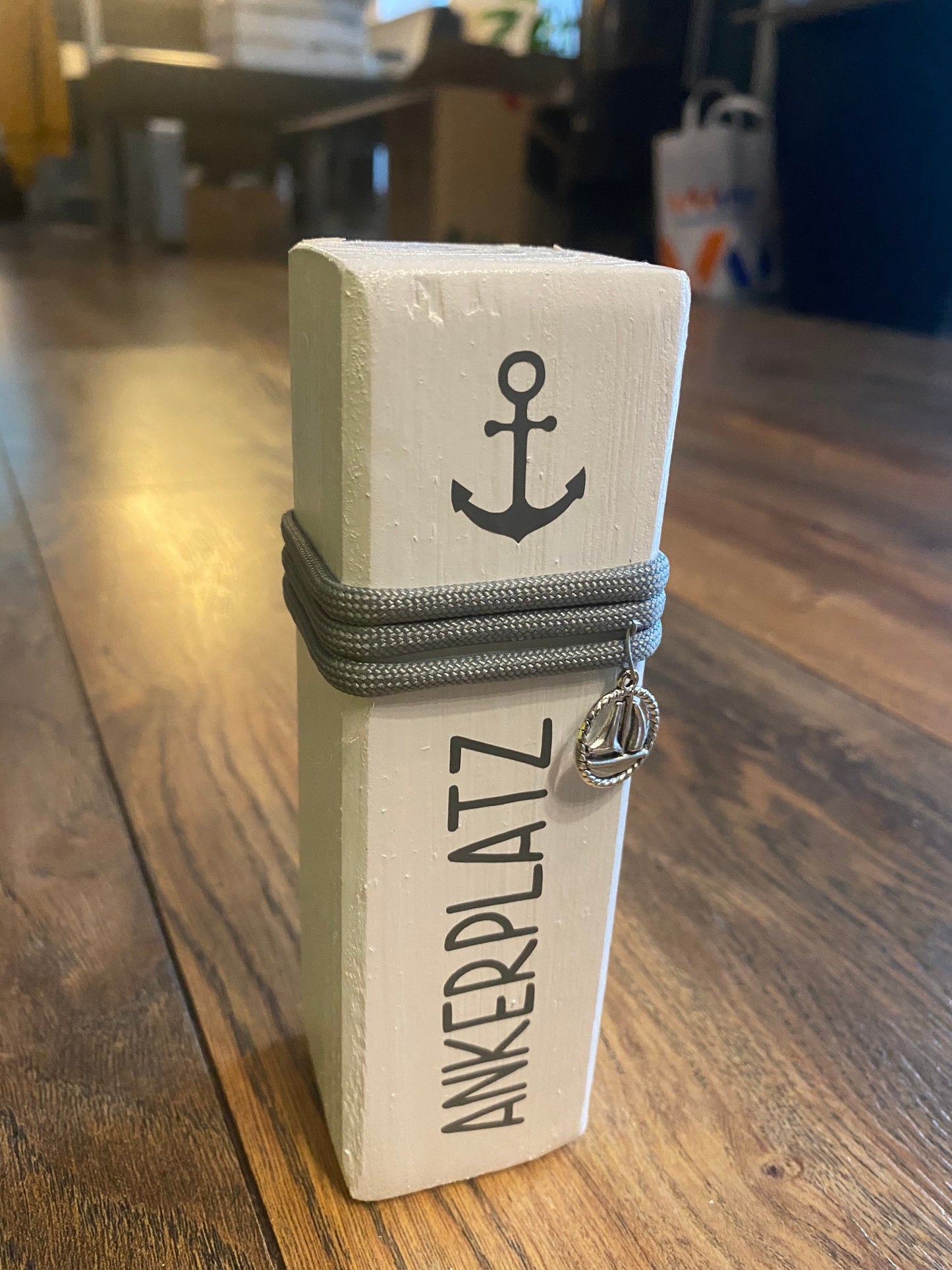 Mini Holzsäule maritim 15 cm – Personalisiert mit Name oder Koordinaten | Kleines Geschenk Hochzeit, Geburtstag, Weihnachten“