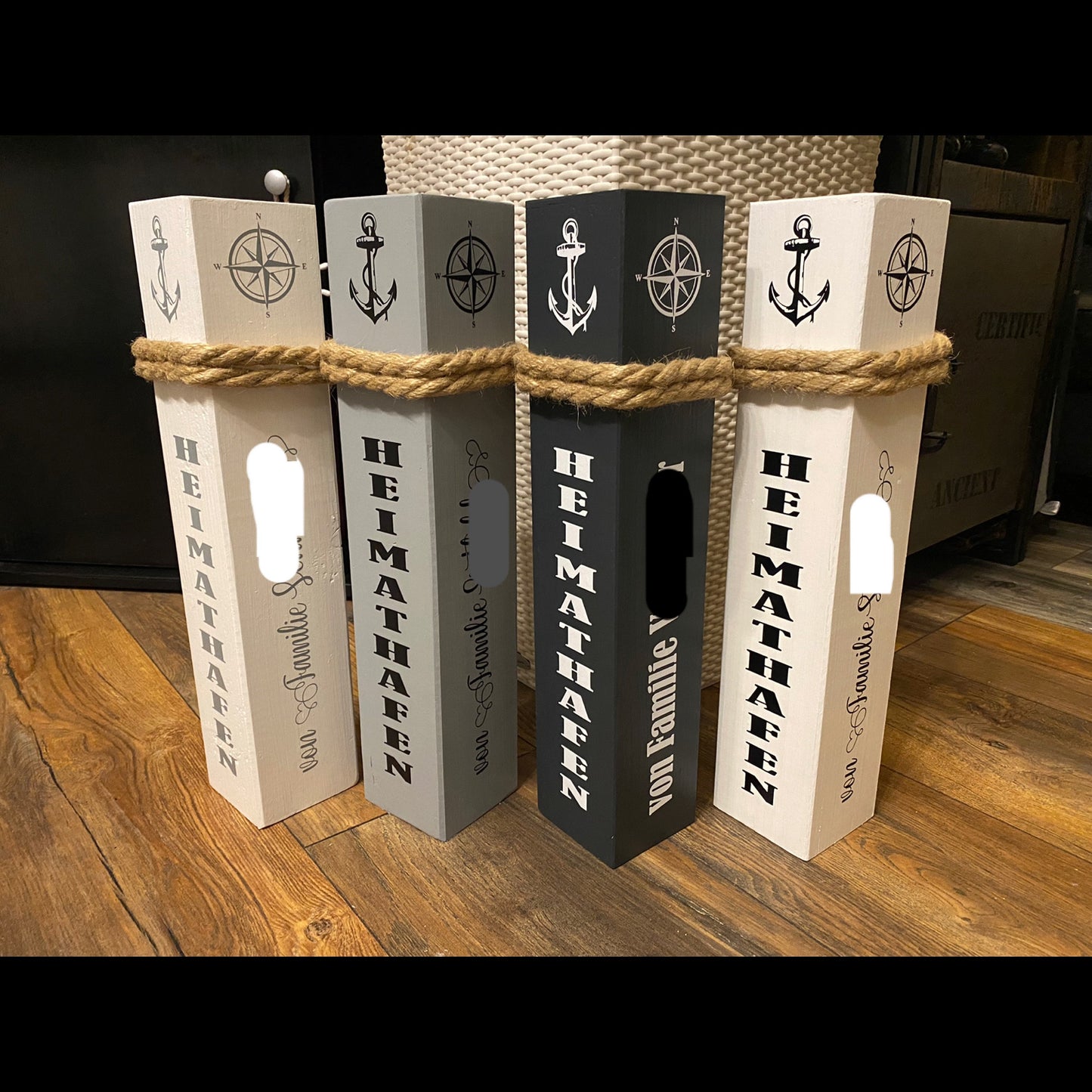 Willkommen Holzsäule 70 cm – personalisierbar mit Namen/Koordinaten usw. | Maritime Gartendeko, Geschenk Hochzeit & Einzug, Dekosäule