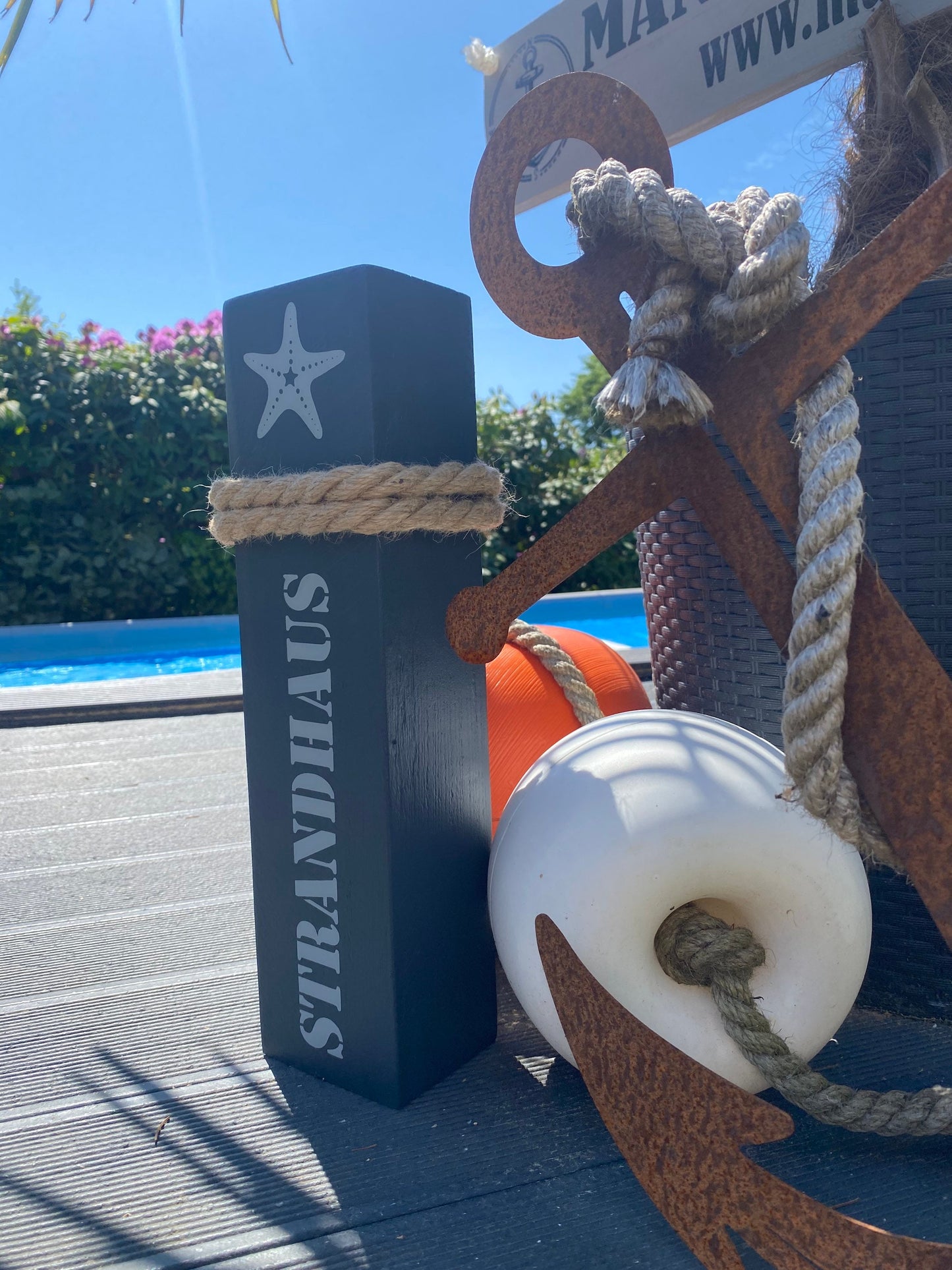 Strandhaus Dekopoller anthrazit | maritime Deko Holz Stele | Anker Dalben Küste Heimathafen Garten Deko Seesterne