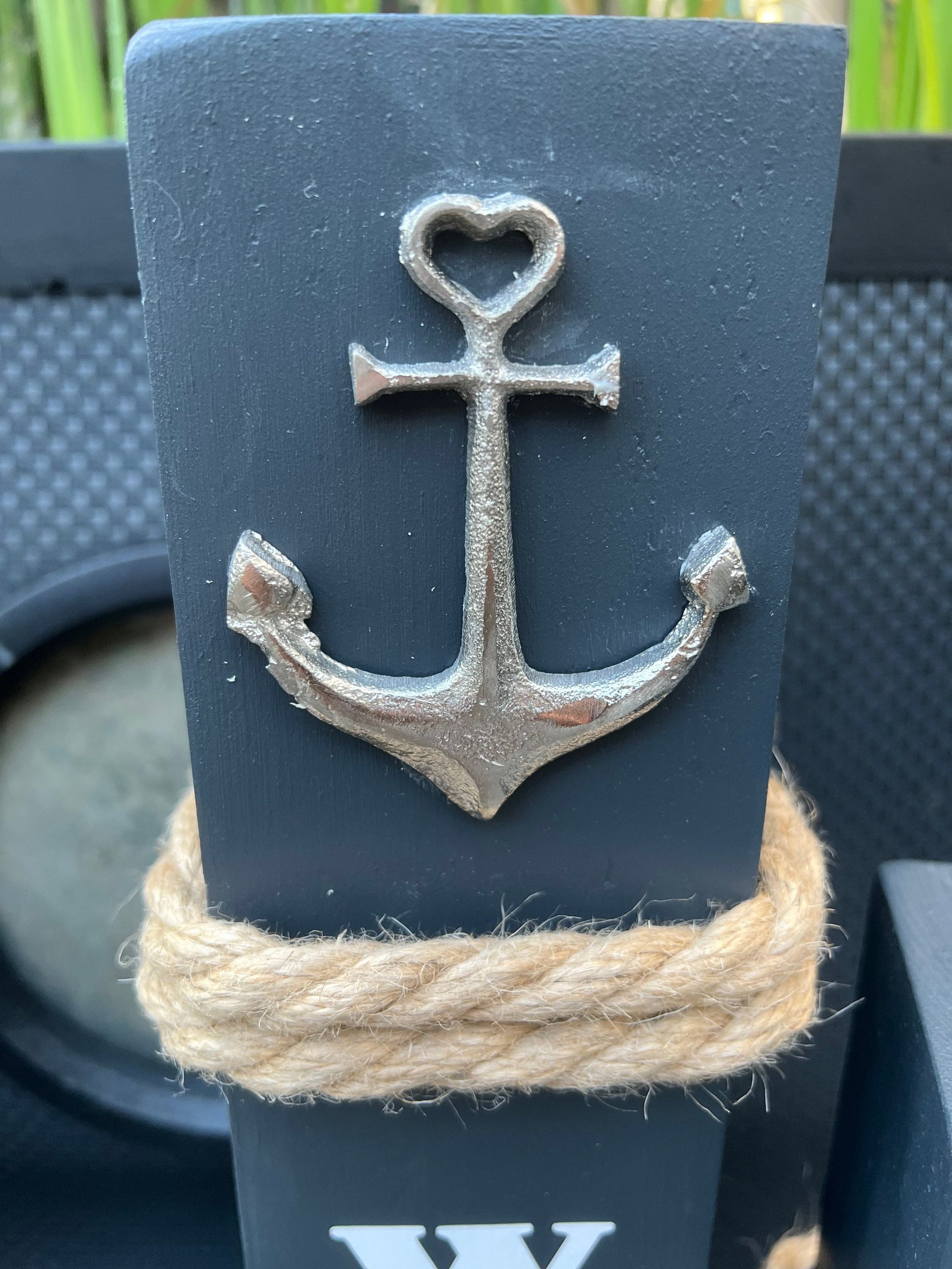 Set 3 dekorative Holzsäulen Maritim – Küstenhaus Deko mit Anker und Wunschtext | Geschenk Set für Haus & Garten, maritime Deko