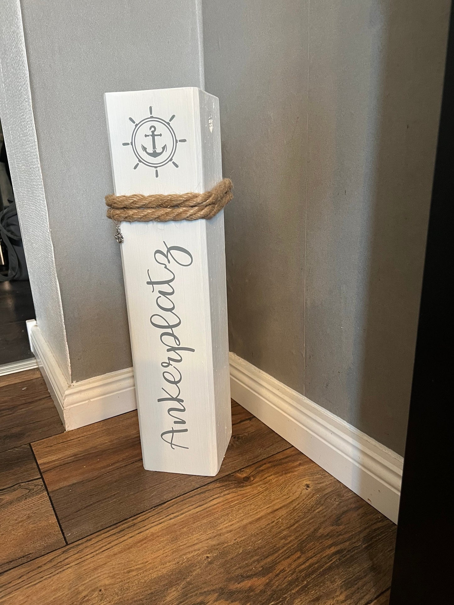 Maritime Wooden Bollard Compass 50 cm – Decorative Column with Anchor & Compass | Gift Idea for Wedding, Housewarming and Coastal Style