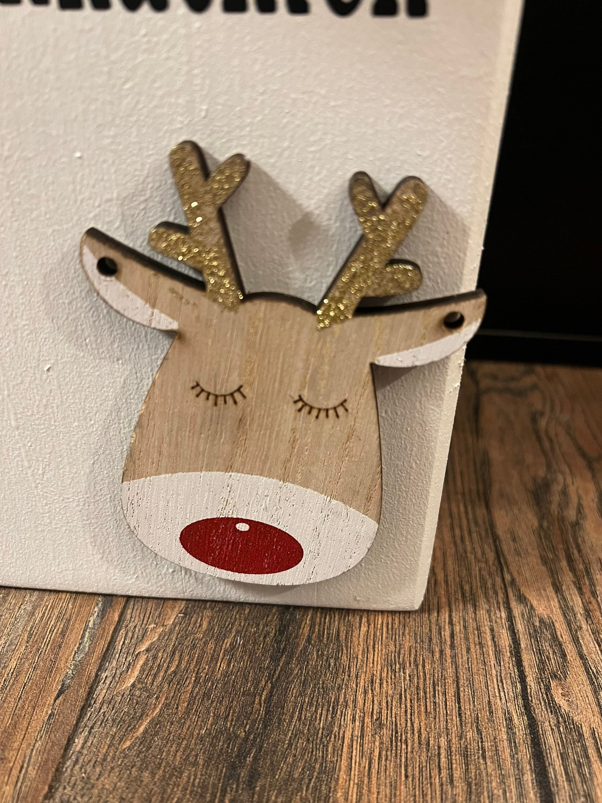 Weihnachtlicher Holzpoller ‚Christkind Säule‘ – Rustikale Weihnachtsdeko 27 cm | Festliche Säule für Haus & Garten“