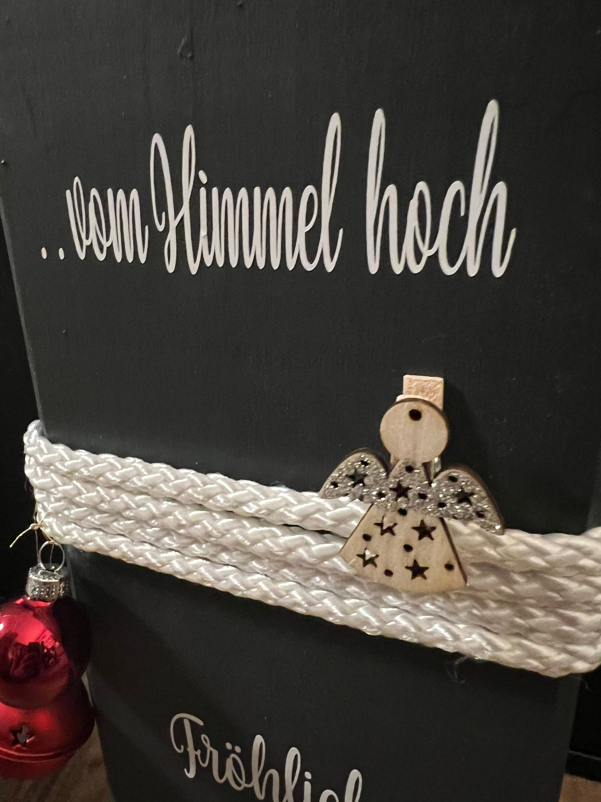 Weihnachtlicher Holzpoller ‚Christkind Säule‘ – Handgefertigte Dekosäule 27 cm | Rustikale Weihnachtsdeko für Eingangsbereich & Garten