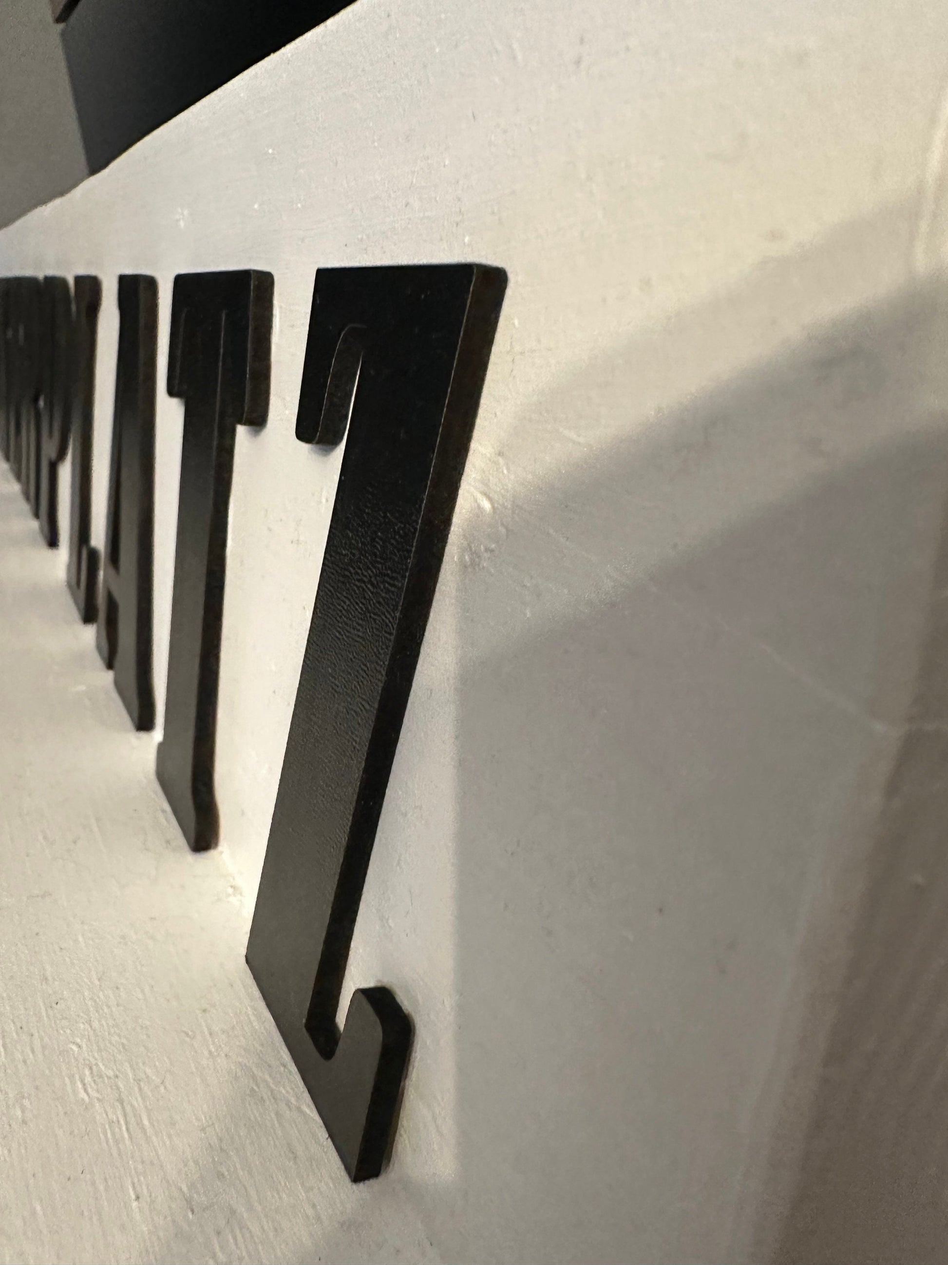 Rustikale Garderobe aus Palettenholz – Wandhaken mit Ablage | Flur-Organizer & Eingang Deko im Landhausstil, Ankerplatz, Heimathafen