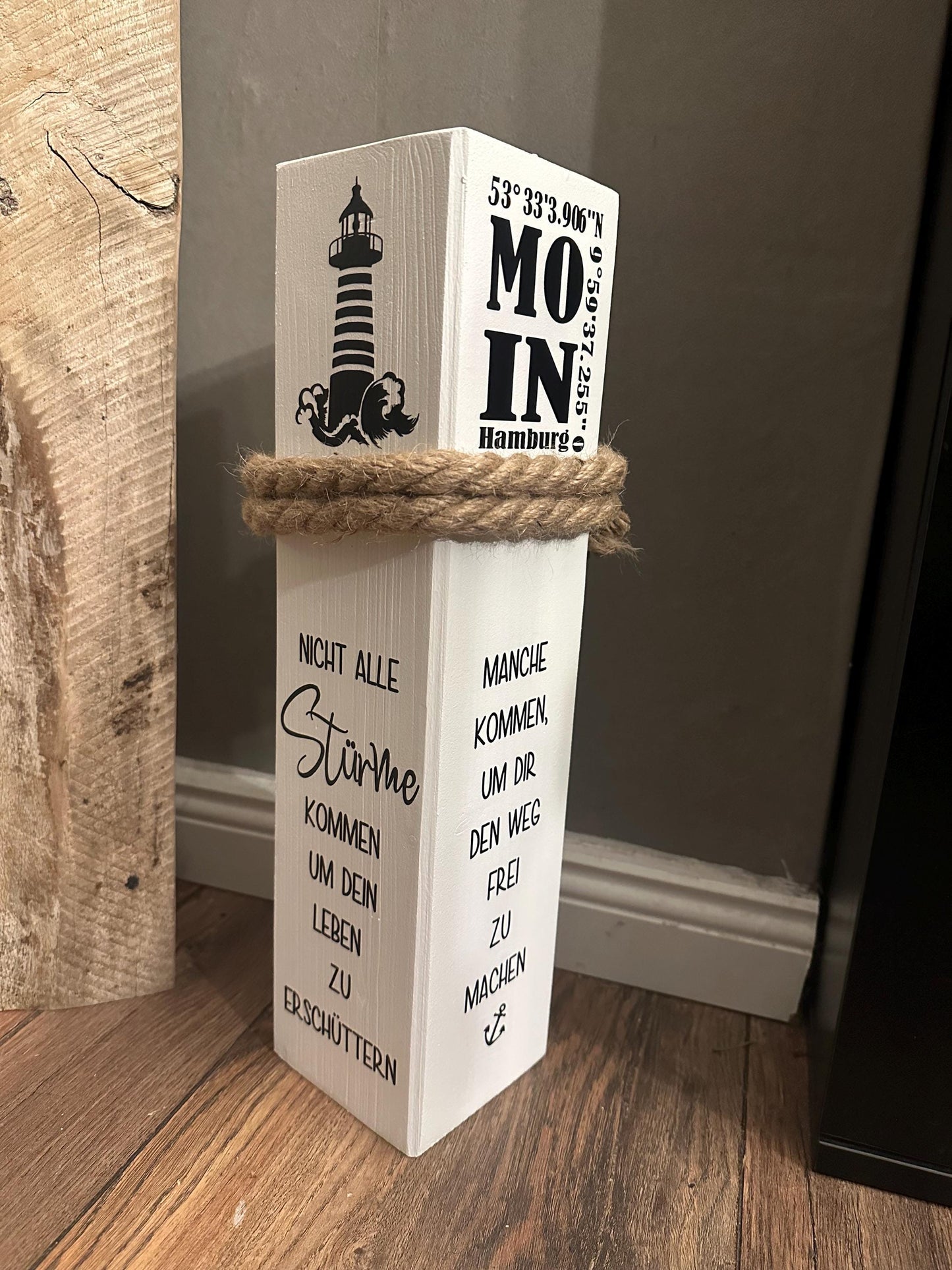 Personalisierter Homeport Poller 40-60 cm – Holzpoller mit Stadt & Koordinaten | Geschenk Einzug, Hochzeit, maritime Hausdeko