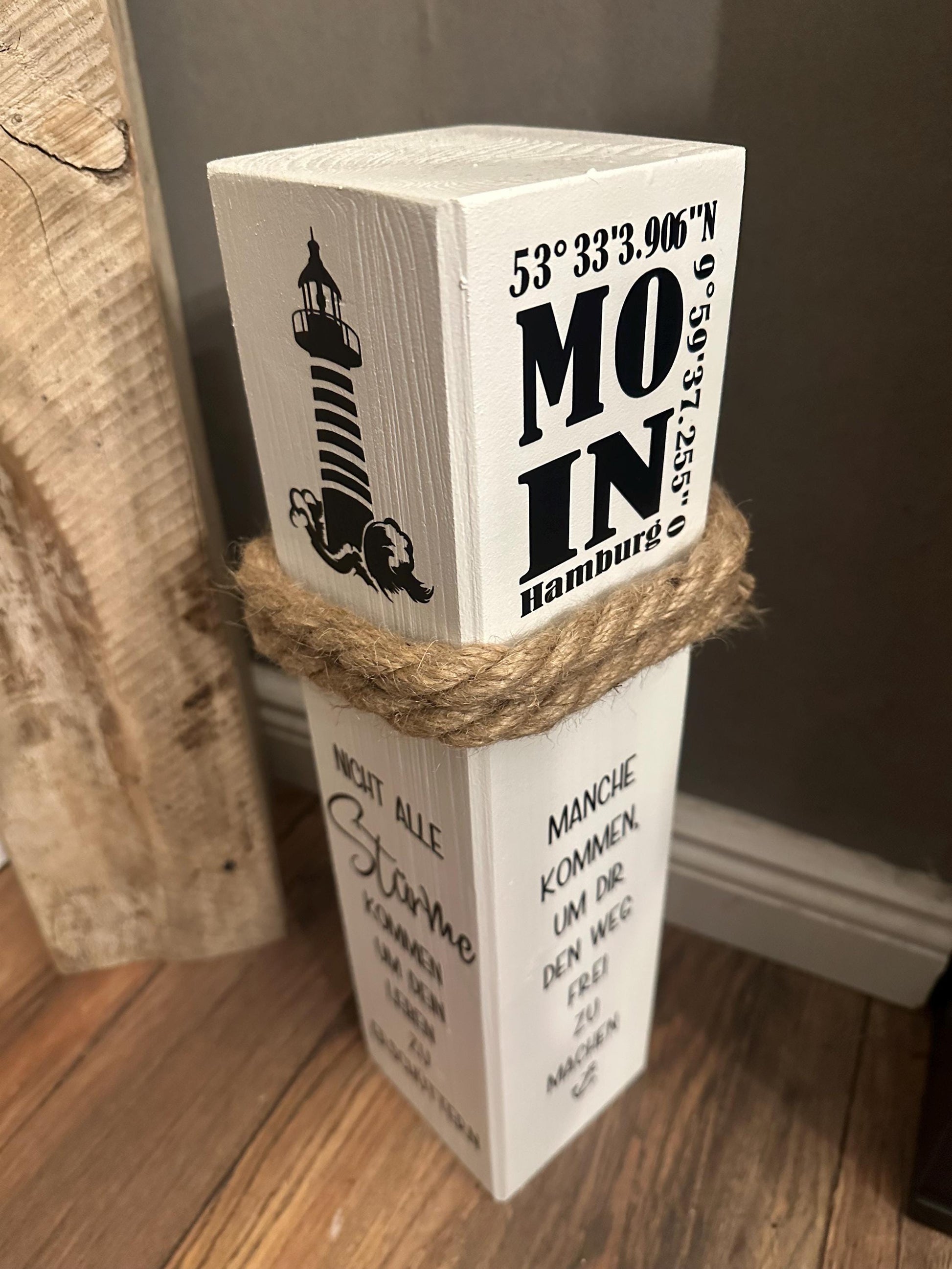 Personalisierter Homeport Poller 40-60 cm – Holzpoller mit Stadt & Koordinaten | Geschenk Einzug, Hochzeit, maritime Hausdeko