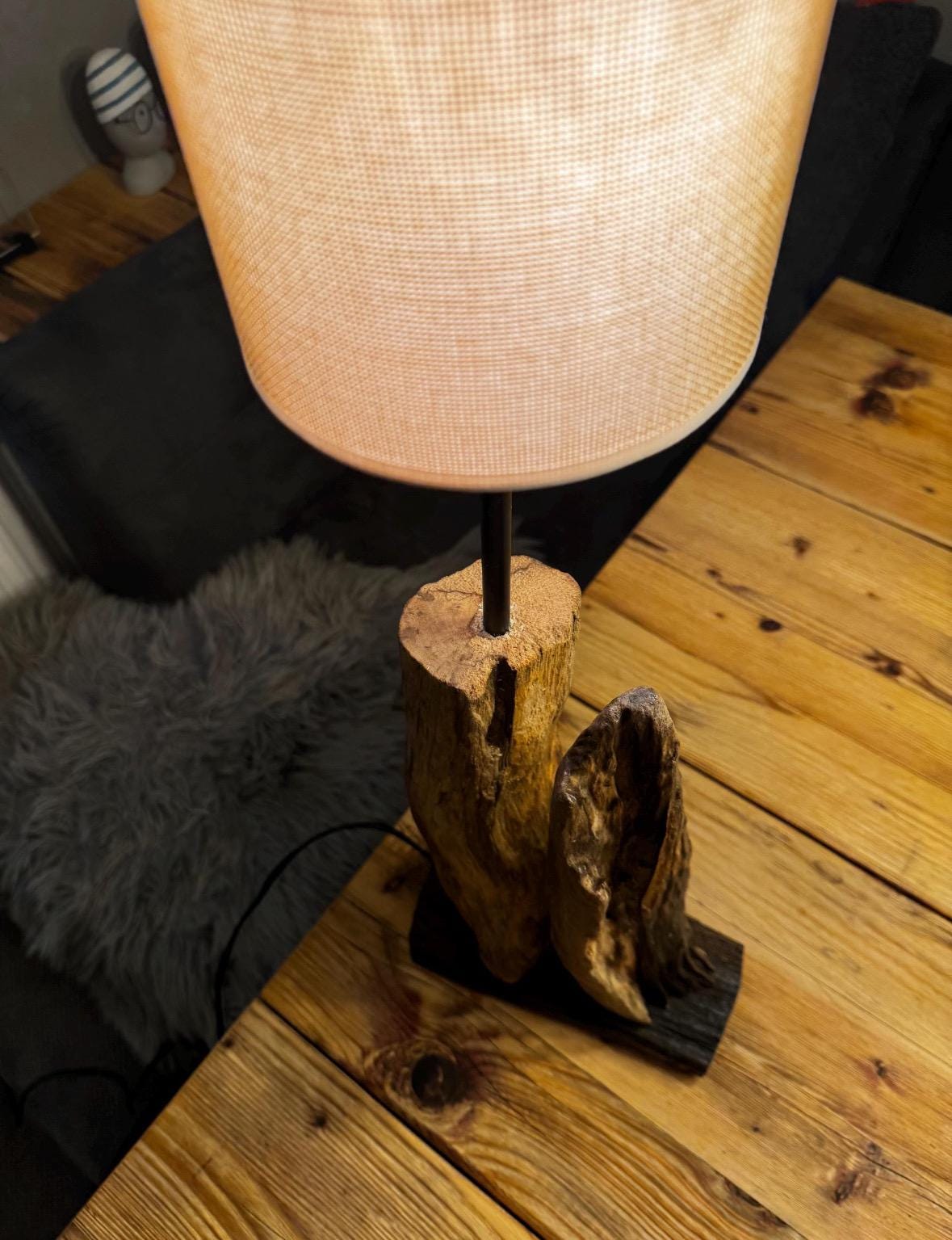 Unikat Treibholz Tischlampe – Rustikale Lampe aus Naturholz | Geschenkidee & Küstenstil Dekolicht