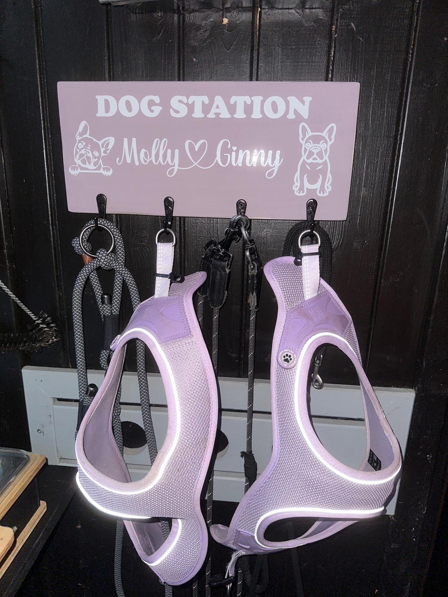 Holz-Leinenhalter für Hunde - personalisiert, Geschenk für Hundebesitzer