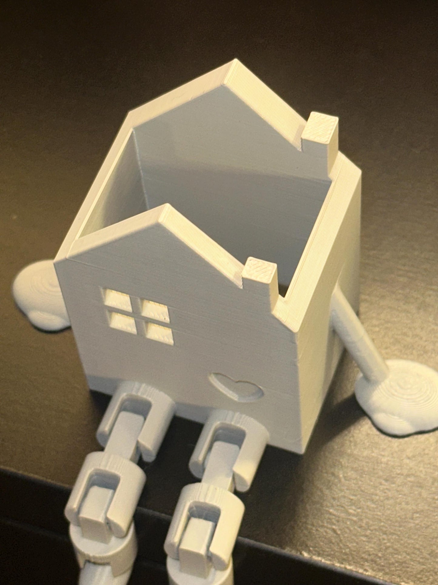 Beleuchtetes Kantenhocker-Haus mit Herz | LED Mini-Haus Figur 3D Druck | Weihnachtsdeko Fensterbank Geschenk Einzug