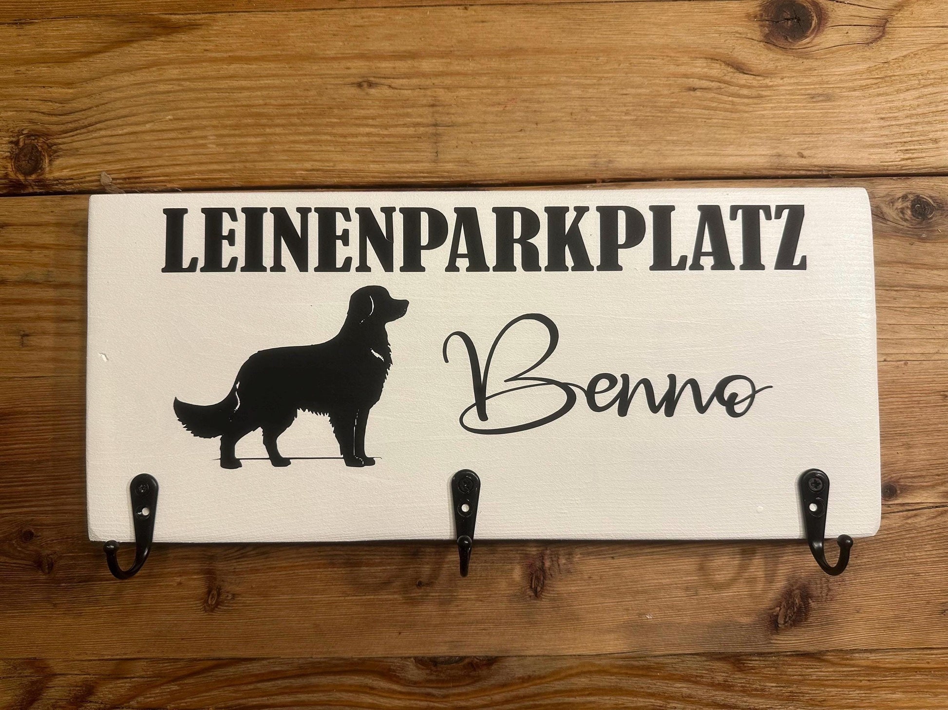 Custom Dog Leash Wall Holder Dog Name Leash Hook Dog Collar Hanger Dog Harness Keys Organizer Pet Gifts for Dog Owners Multi Dog Gifts