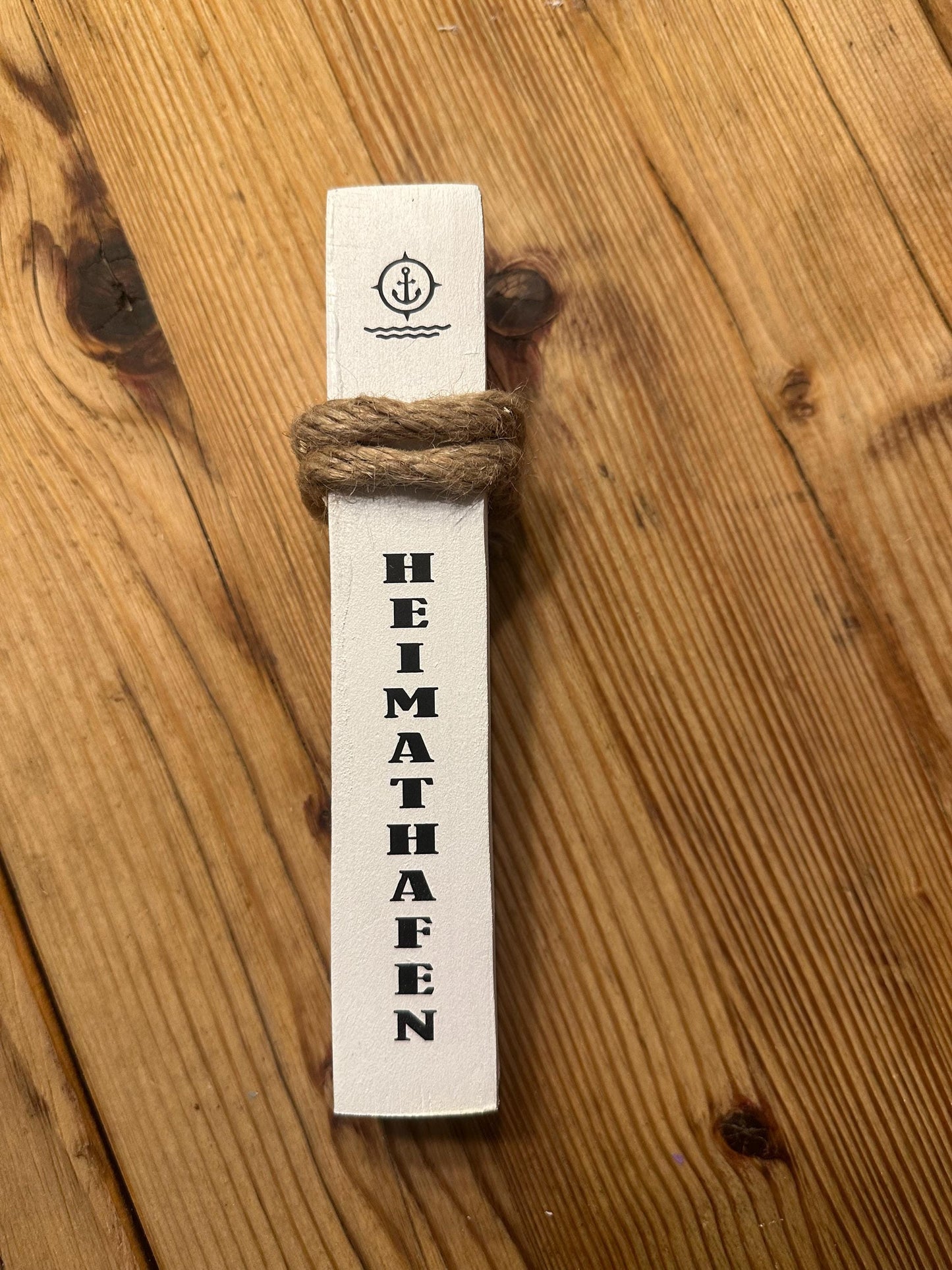 Mini Holzsäule maritim 15 cm – Personalisiert mit Name oder Koordinaten | Kleines Geschenk Hochzeit, Geburtstag, Weihnachten“