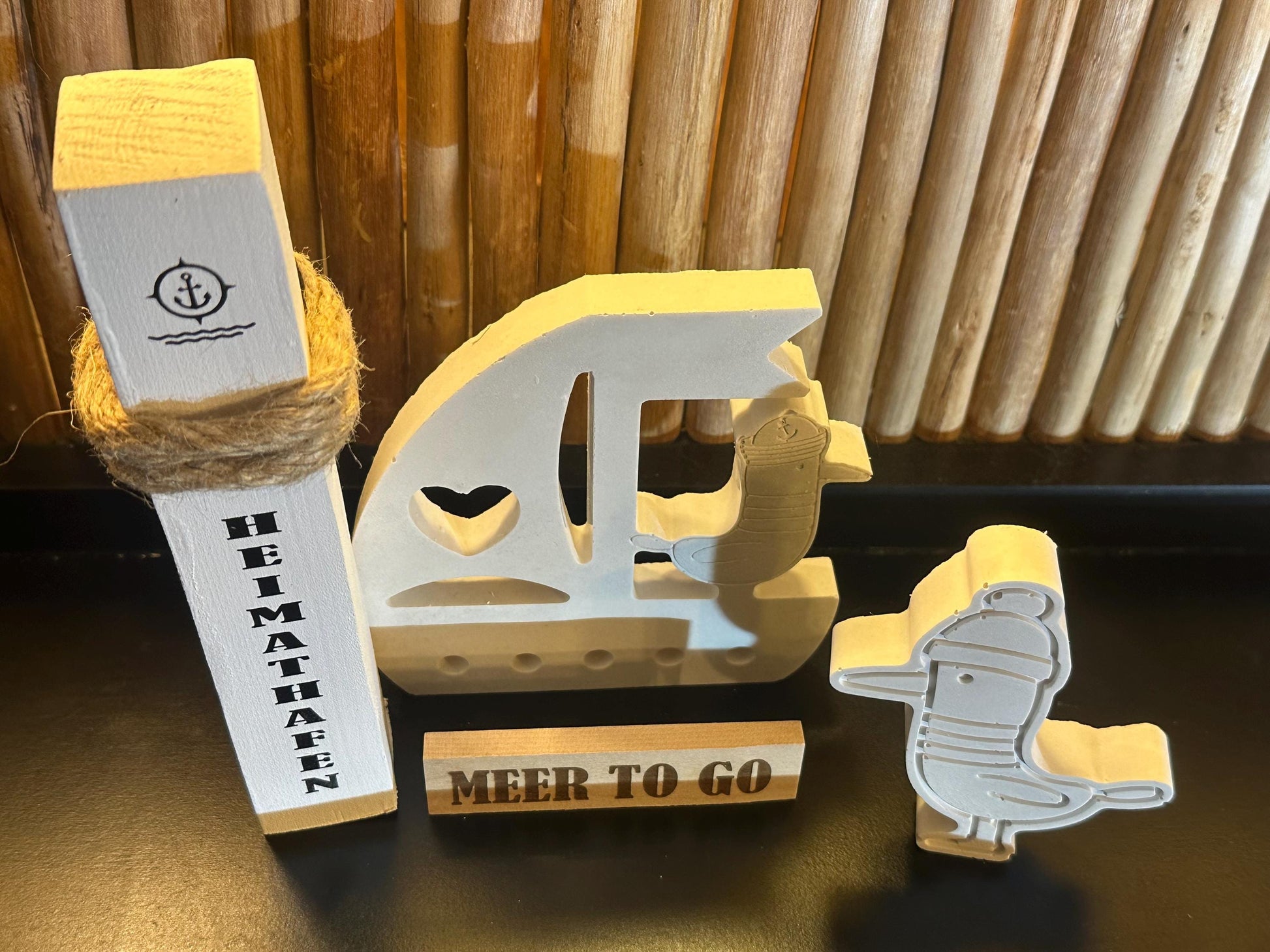 Meer to go Geschenkset „Boot & Möwe Raysin“ | Maritimes Deko-Set (Mini-Poller + Boot + Möwe aus Raysin) Geschenkidee