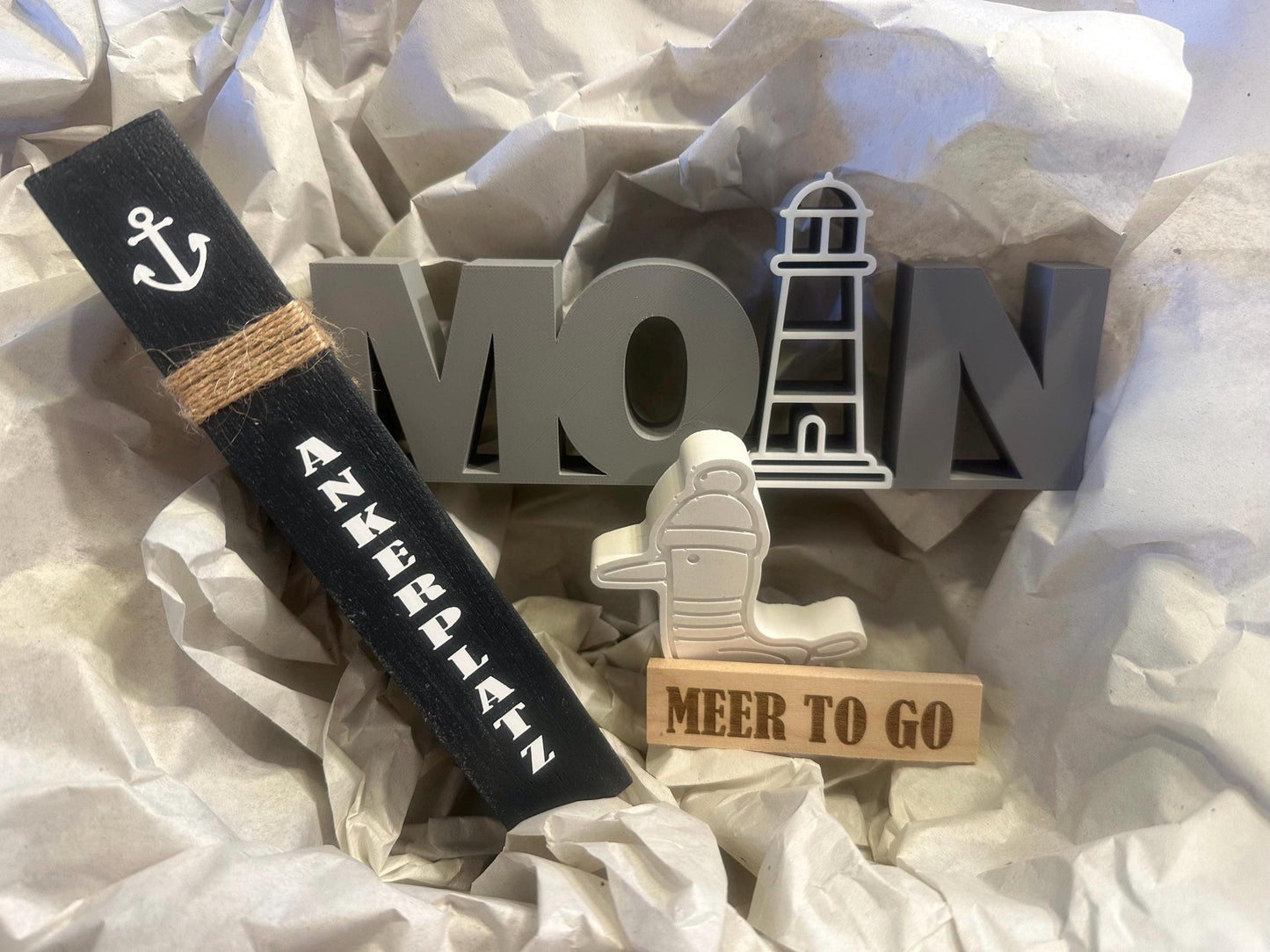 Meer to go Geschenkset | Maritimes Deko-Set aus Holz (Mini-Poller + MOIN-Schriftzug + Möwe) | Geschenkidee Einzug, Geburtstag, Weihnachten
