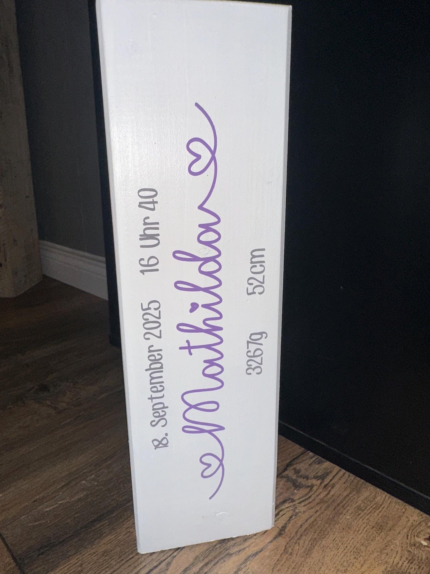 Babygeschenk mit Name & Wunschtext | Geschenk zur Geburt und Willkommensgruß| Personalisierter Holzpoller 20–40 cm –