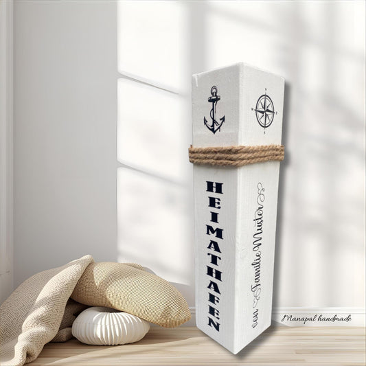 Holzsäule Heimathafen aus massivem Holz - personaisiert mit Namen & Koordinaten, Geschenk Hochzeit, Einzug, Jubiläum