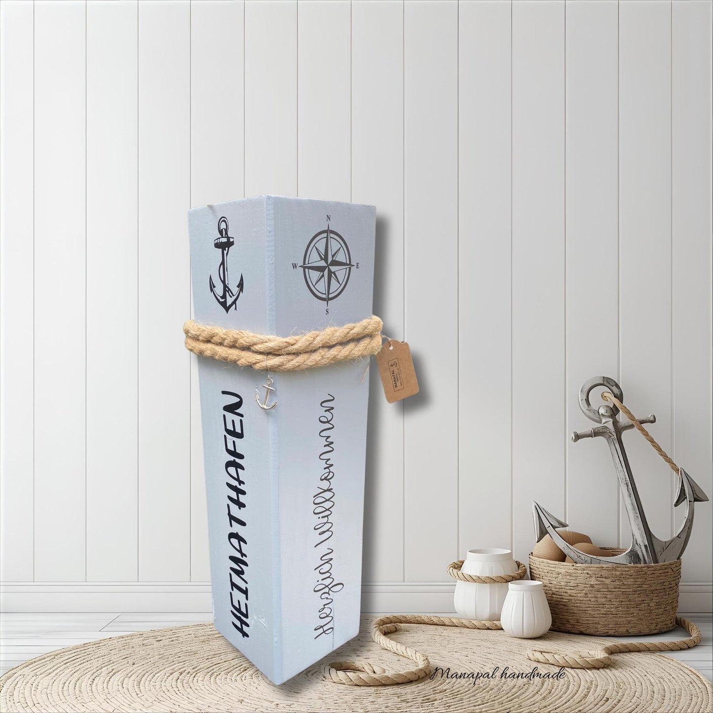 Heimathafen Dekopoller Grau 50 cm | Holzsäule ‚Herzlich Willkommen‘ mit Windrose | Maritime Gartendeko Stele Manapal