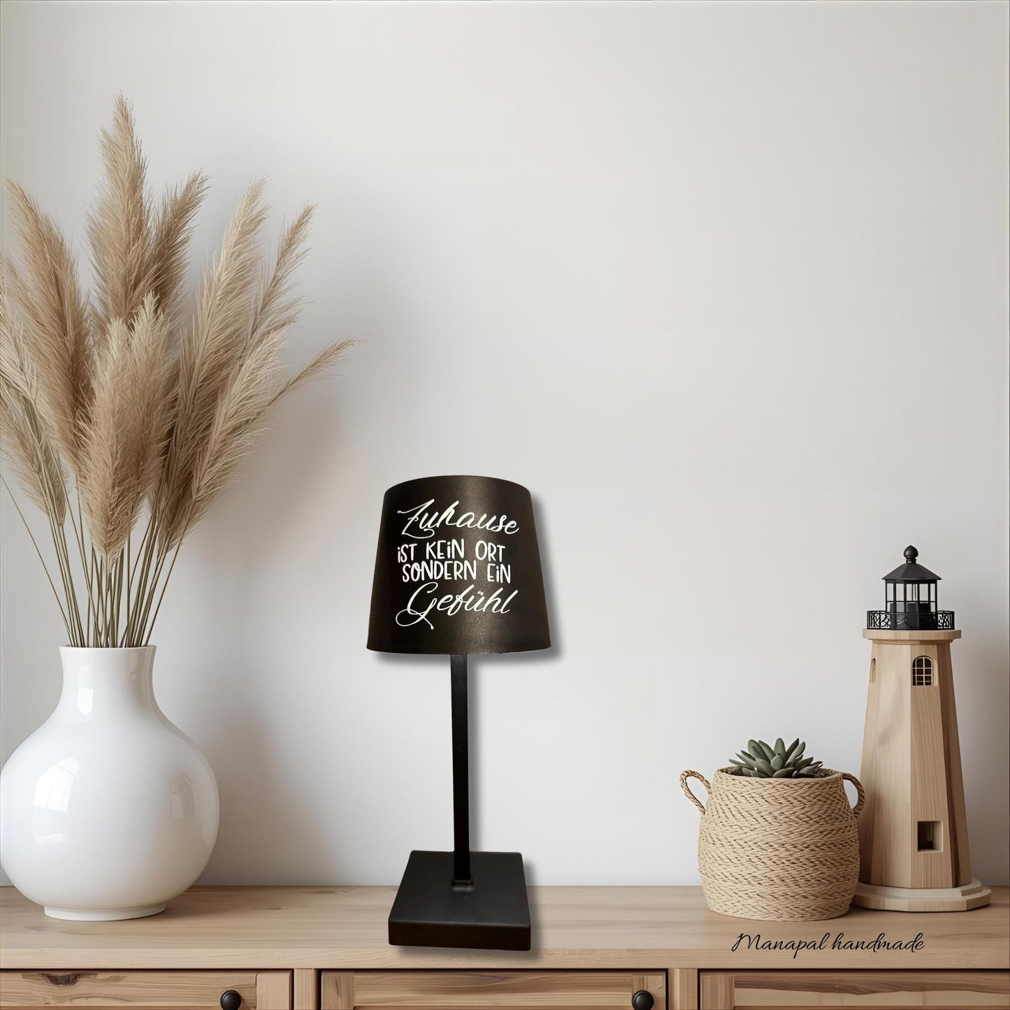 Kleine Lampe mit Wunschmotiv – Batteriebetriebenes Mitbringsel | Geschenk zur Einweihung, Geburtstag & Dekoidee